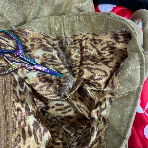 Disneyland 50th gold purse and Minnie Mouse ears - Picture 5 of 11